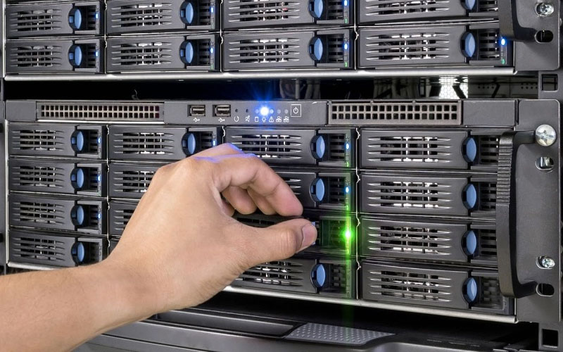 Mencadangkan-data-dengan-network-attached-storage